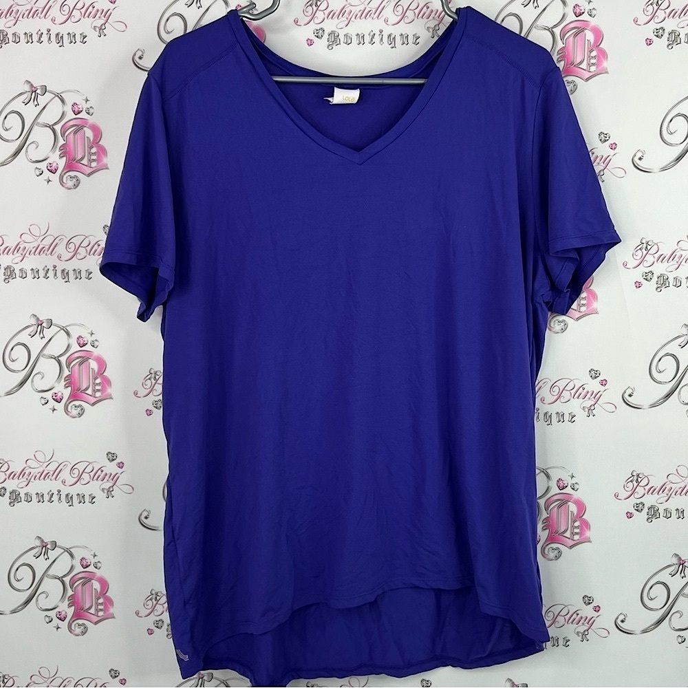 Lole tshirt tee top Women's Short Sleeve V-Neck Top in Deep Blue